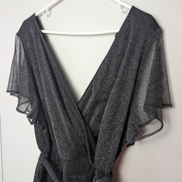 TORRID Glitter Lurex Flutter Sleeve Surplice Romper Size 2 = 2X Black - Picture 7 of 13